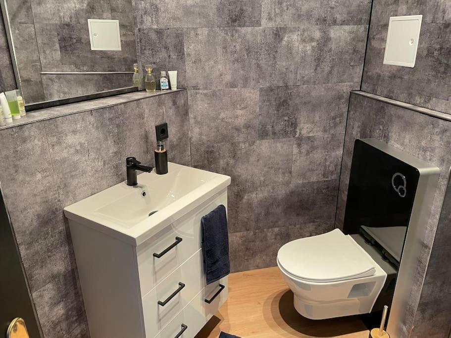Innenstadt Refugium In Ruhiger Wasserlage+Balkon Lipsko Exteriér fotografie